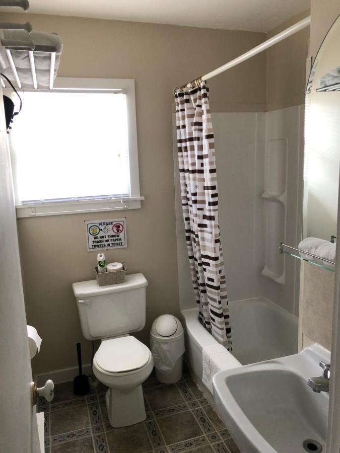 Berry Mills Auberge Restwell Motel المظهر الخارجي الصورة