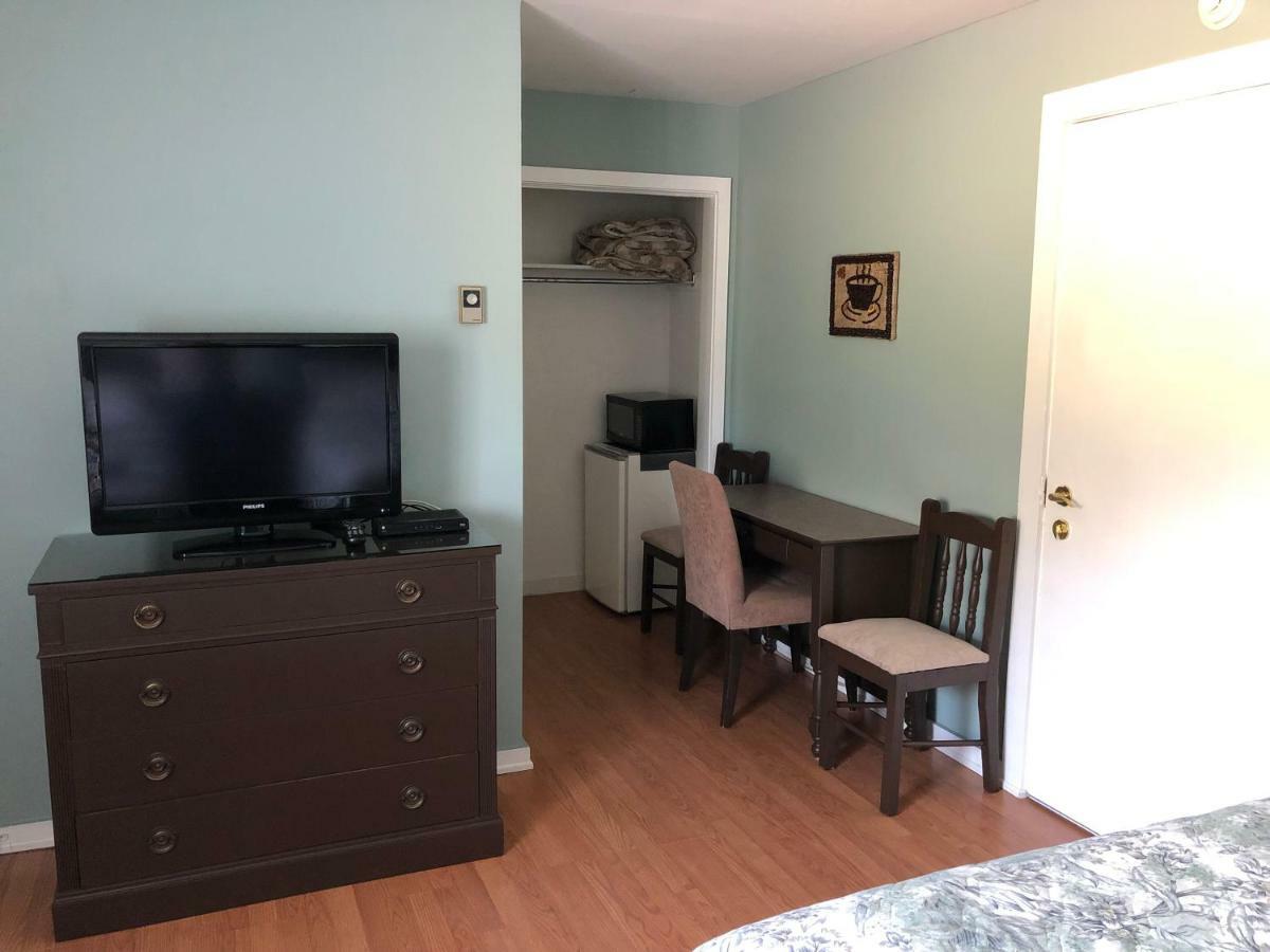 Berry Mills Auberge Restwell Motel المظهر الخارجي الصورة